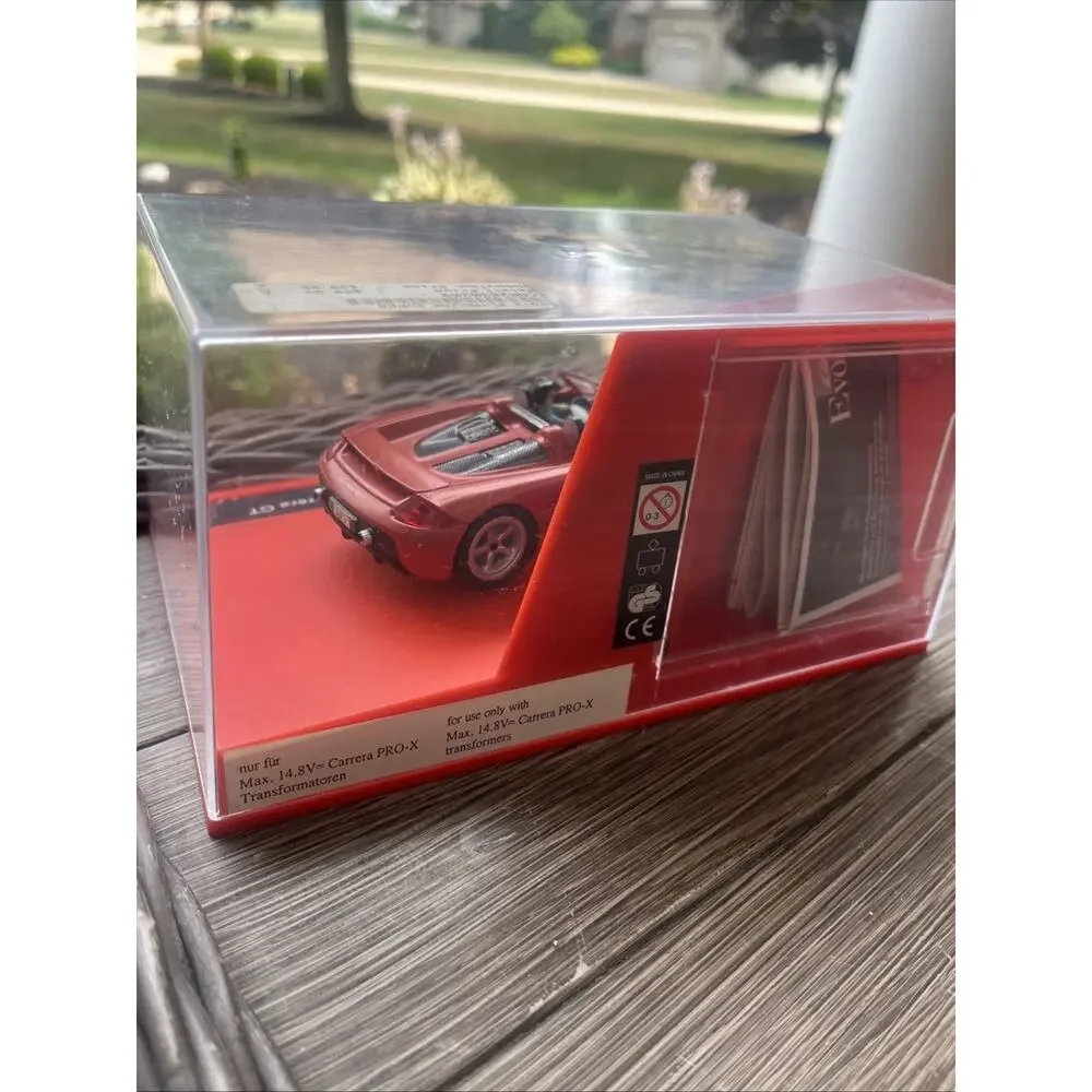 1/32 Slot Car 25451 Carrera Evolution Porsche Carrera GT Red Road Car Racing